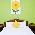 OYO 228 Sea View Hotel